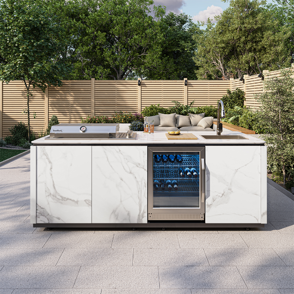 Buschbeck Derby Outdoor Kitchen in White, garden based product image 1 of 3. The Outdoor Grill Company.