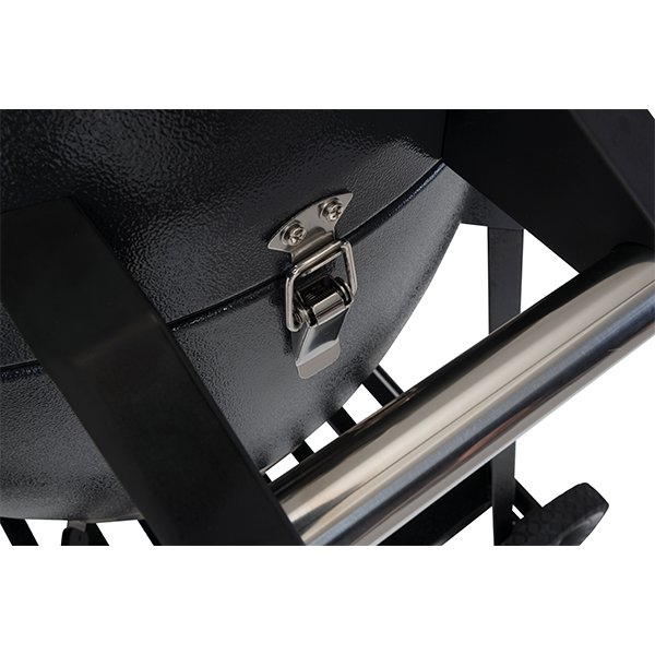 Lifestyle - Dragon Egg Charcoal BBQ - TheOutdoorGrillCo